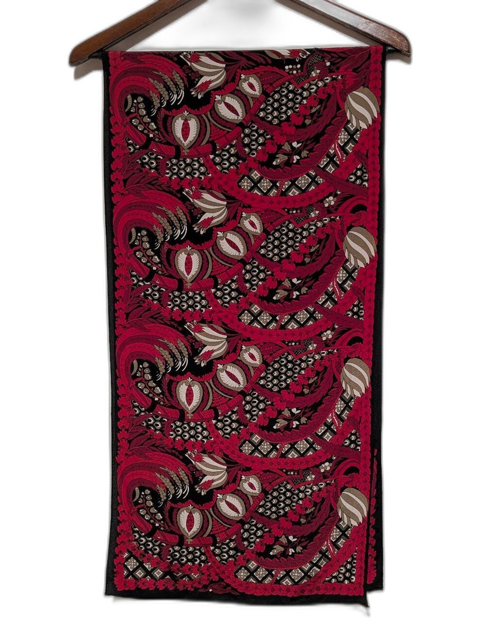 Vintage Ginnie Johansen Black Red Abstract Wide Rectangle Scarf 14.5 X 58 In